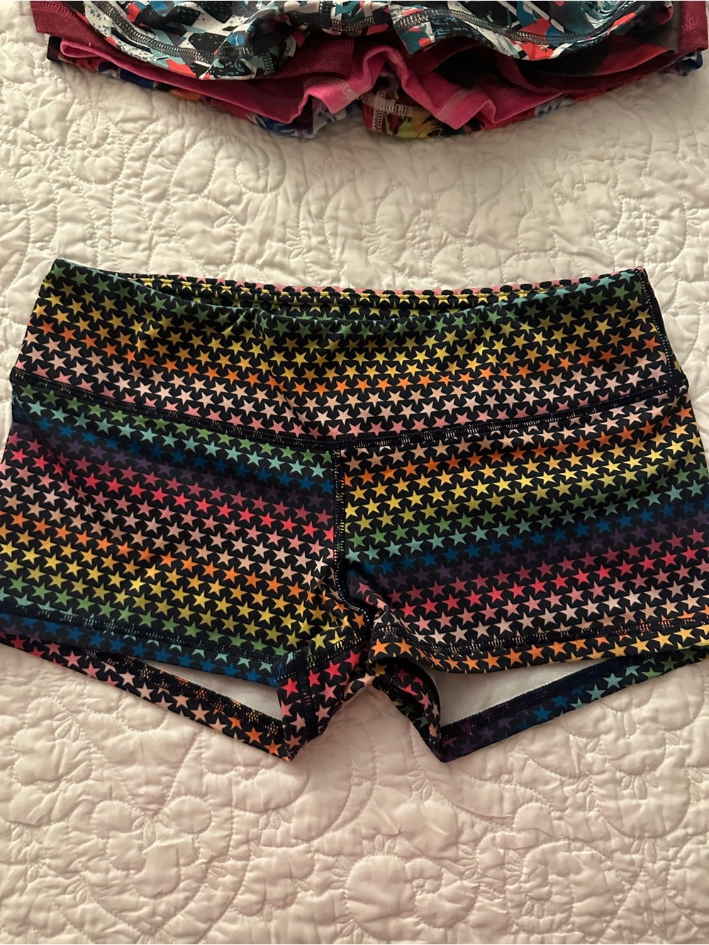 Fleo Rainbow Star Print Athletic Shorts